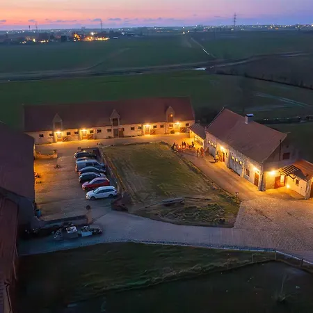 Nyaraló 't Hof Der Witte Damen Veurne